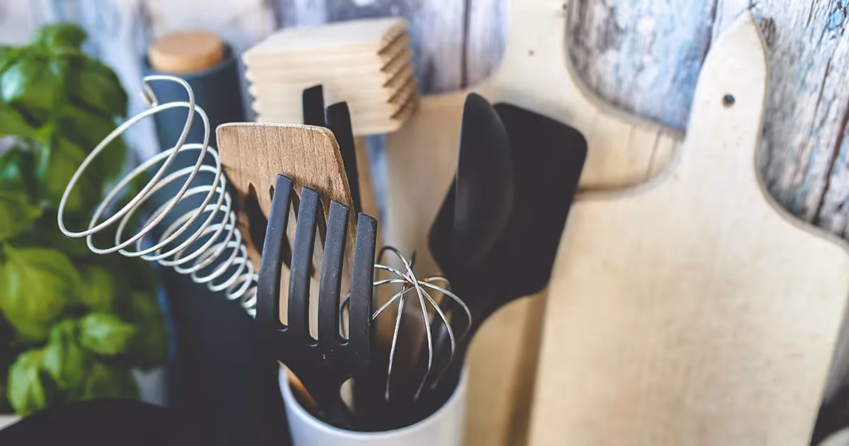 Selling in Home & Kitchen on Amazon: What the Category Rewards and Where It Bites